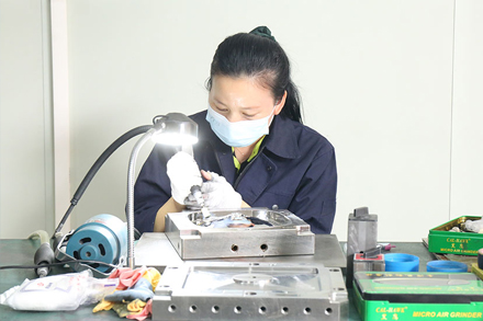 Polishing Center